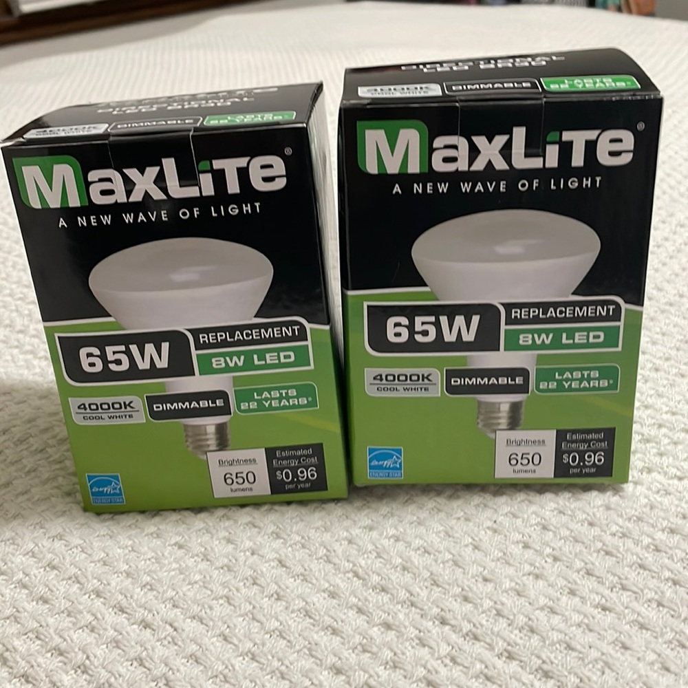 MaxLite 65W Flood Lamp Bulbs | 8W LED | Dimmable | 4000K Cool White | 2 Bulbs